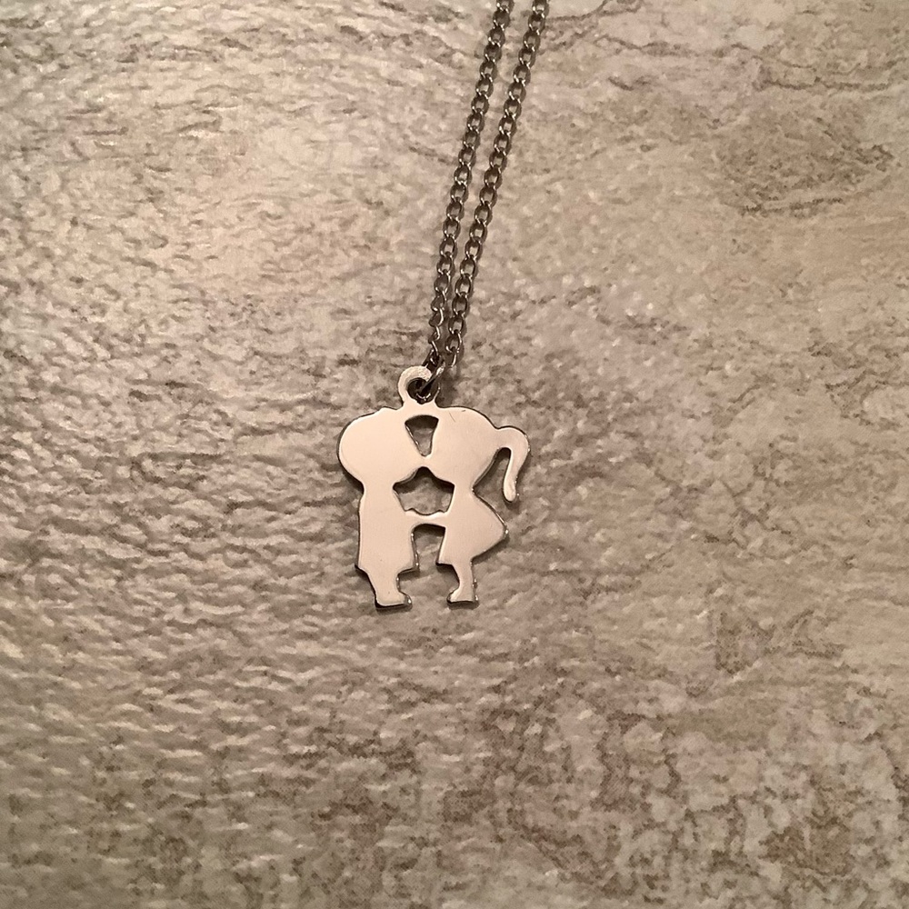 New Vintage Sterling Silver Kissing sweethearts couple Necklace